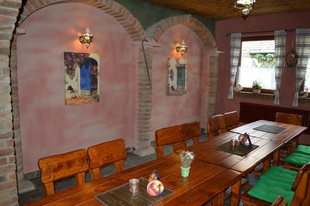 Guest House Hakluv Mlyn Hrabetice  ภายนอก รูปภาพ
