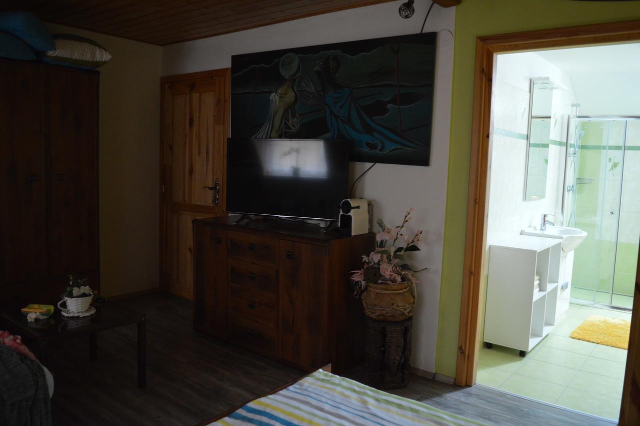 Guest House Hakluv Mlyn Hrabetice  ภายนอก รูปภาพ